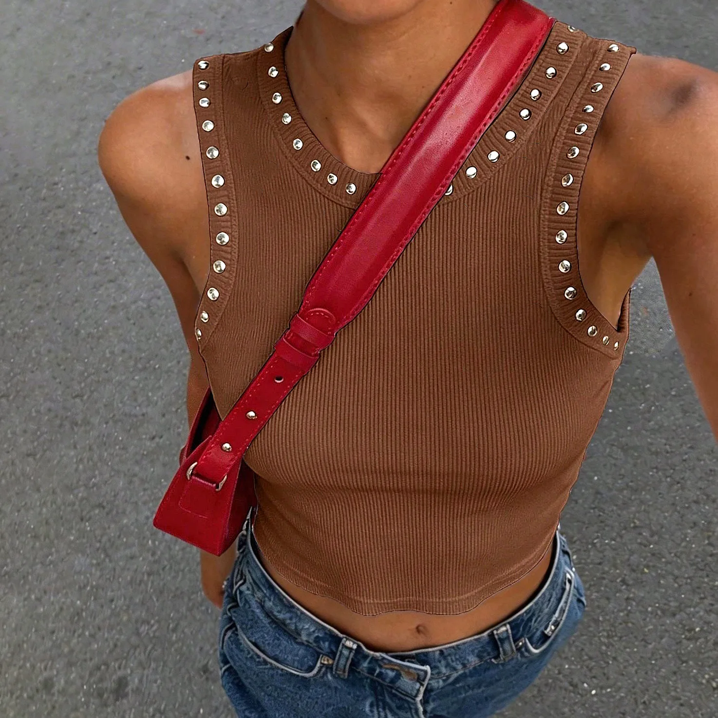 Y2K Rivet Trim Ribbed Crop Tan - Tank Top Ribbed 评论和价格